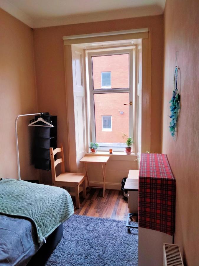 Spacious Flat In Bridgeton, غلاسغو المظهر الخارجي الصورة
